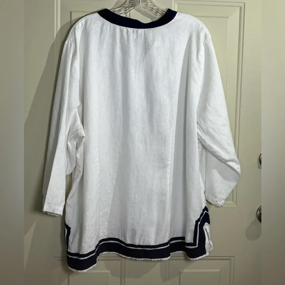 Crown & Ivy Curvy 3X Linen Tunic Top White Navy Trim Long Sleeve Plus Size Boho - Picture 2 of 4